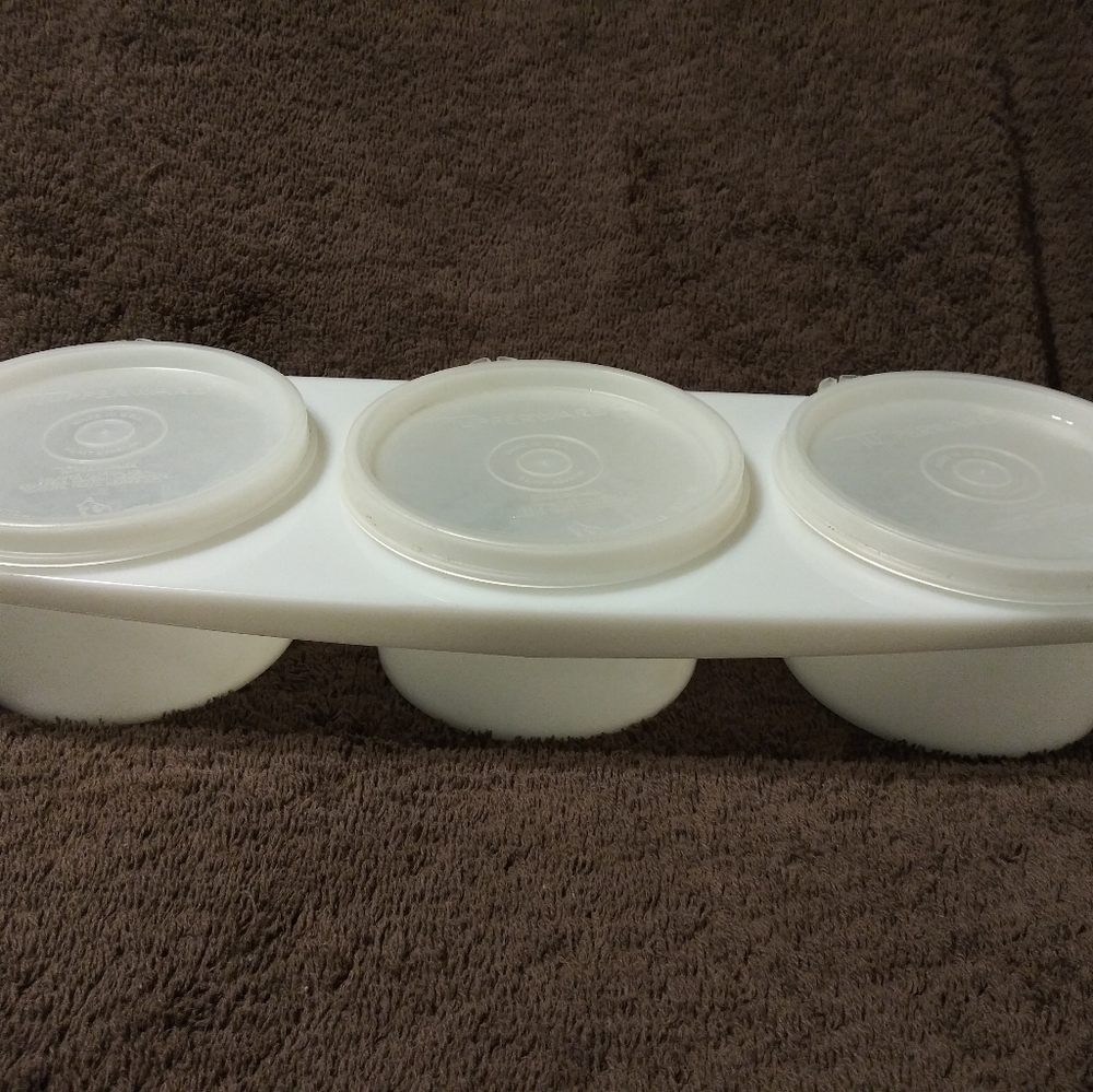 Vinyage Tupperware Condiment Server